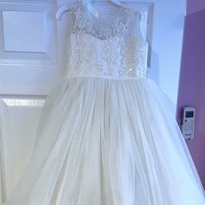Beautiful flower girl or First Communion dress
